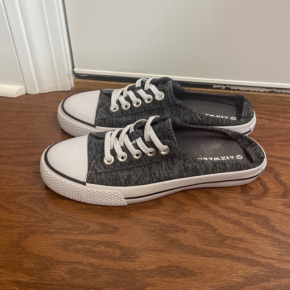 🧡 Women’s Airwalk backless (slide on) sneakers